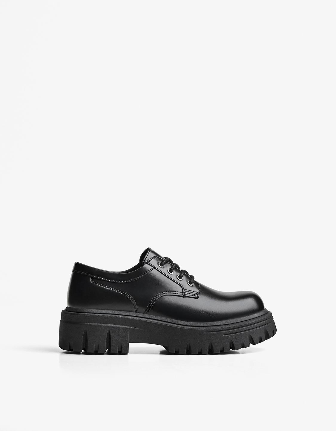 Derby shoes with chunky sole