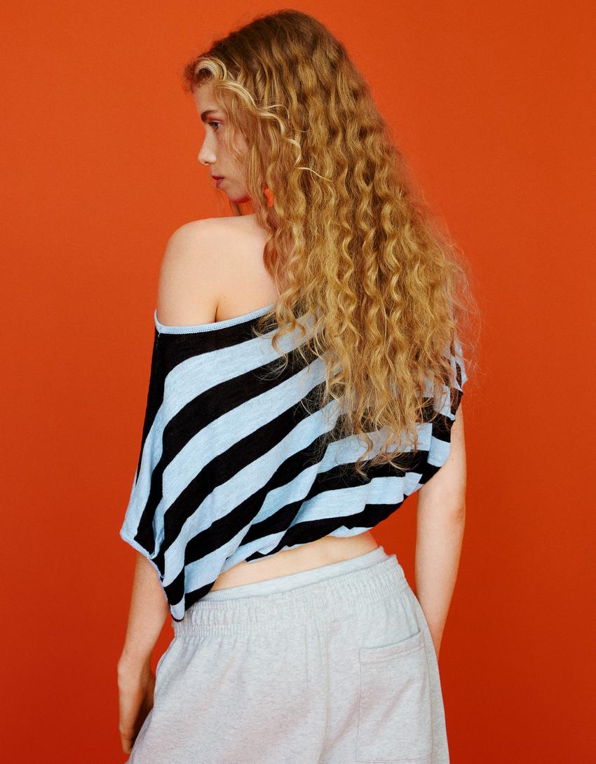 Asymmetrischer Ringelpullover-Blau
