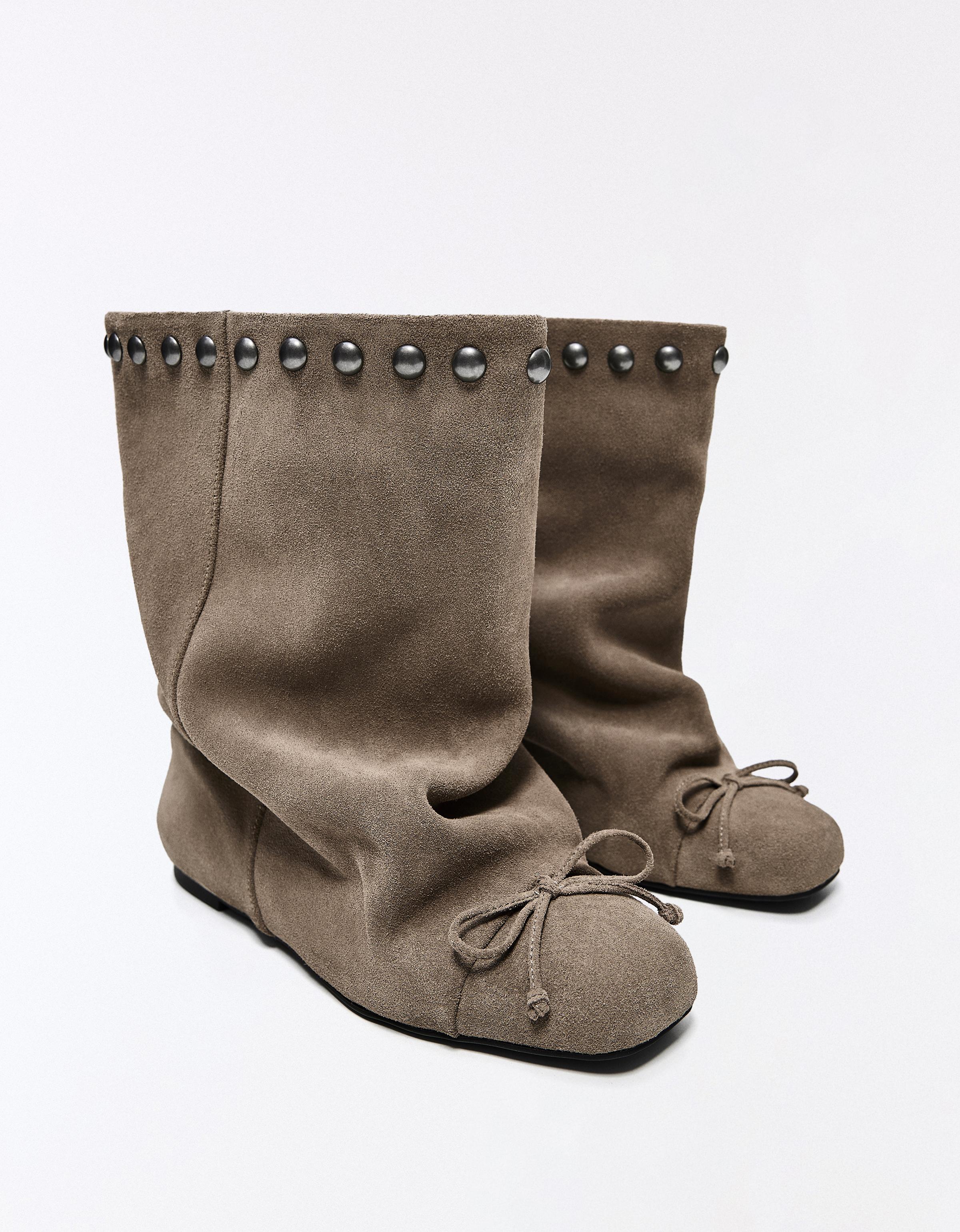 Leather flat ankle boots with wide shaft and studs — TAUPE