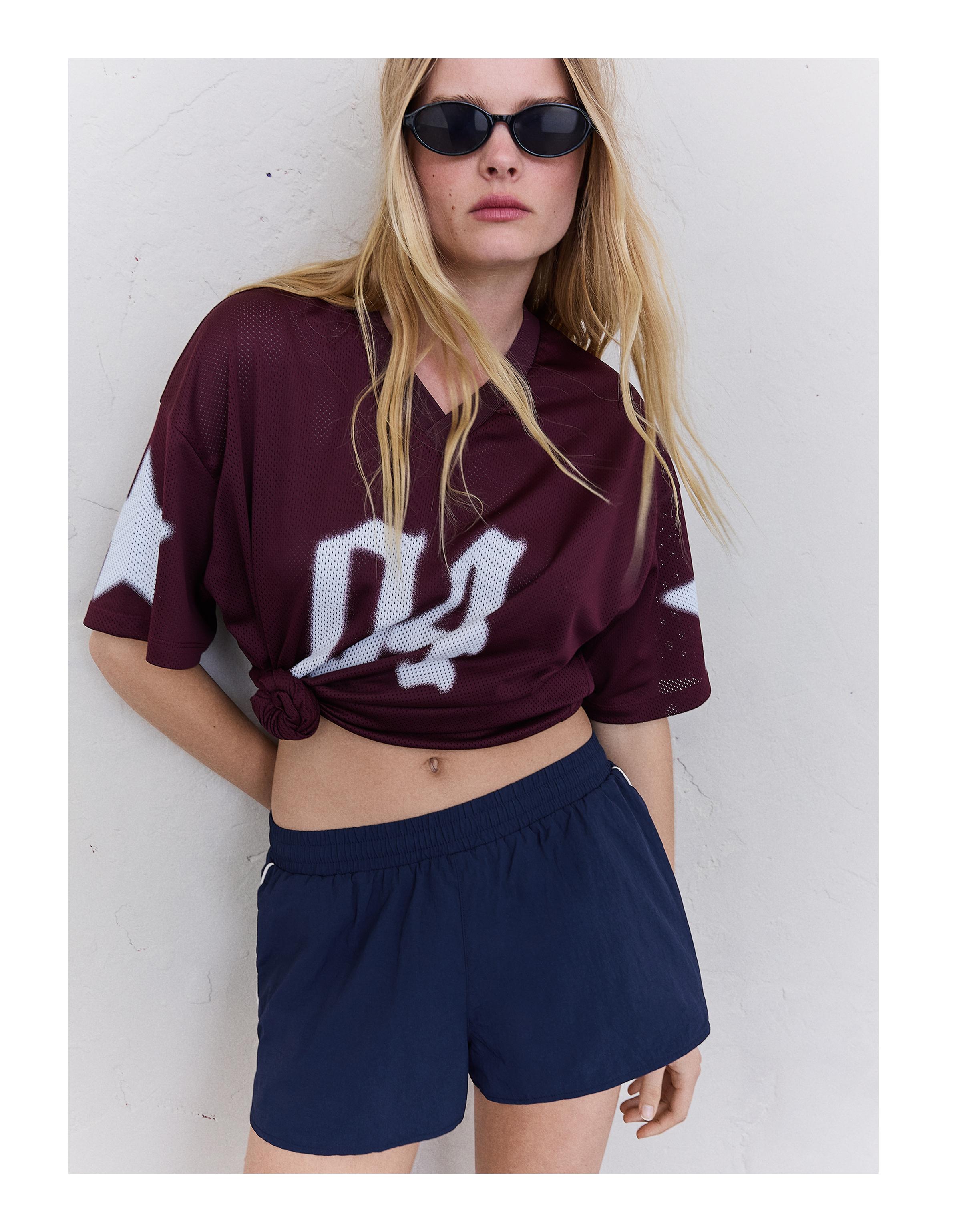 Technical shorts with side piping — Navy