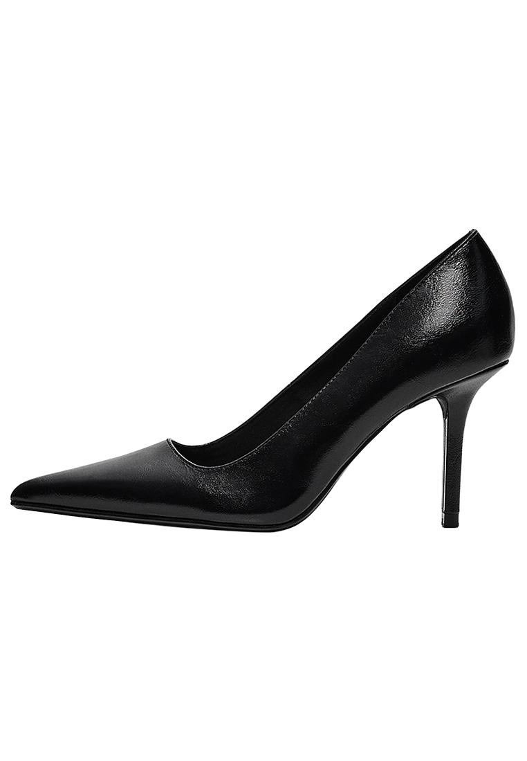 High-heel shoes — BLACK