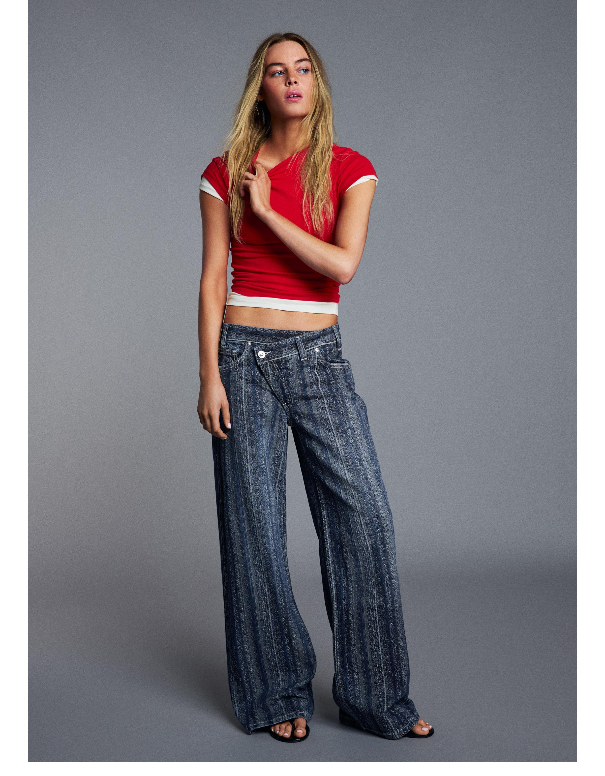 Textured crossover waist jeans — Blue