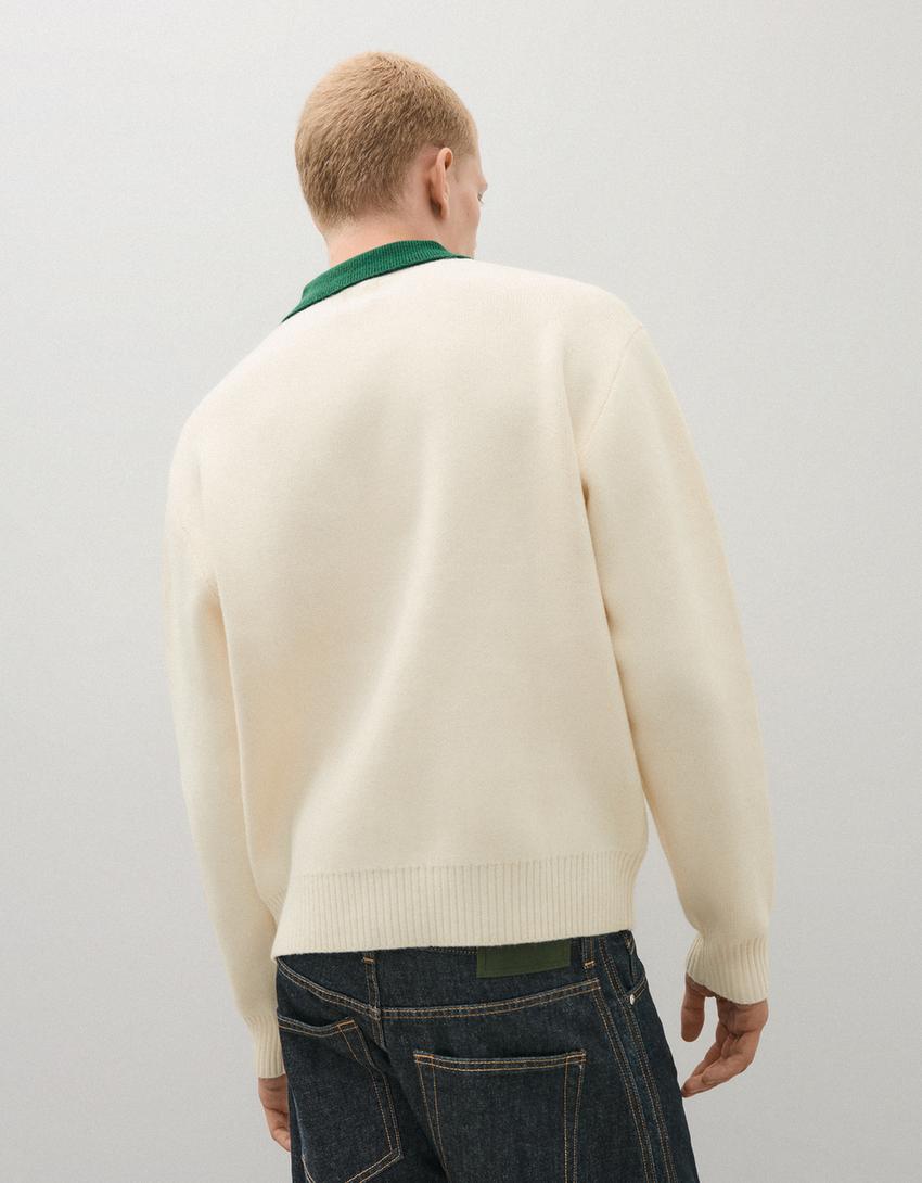 Contrast embroidered polo collar jumper-Off white