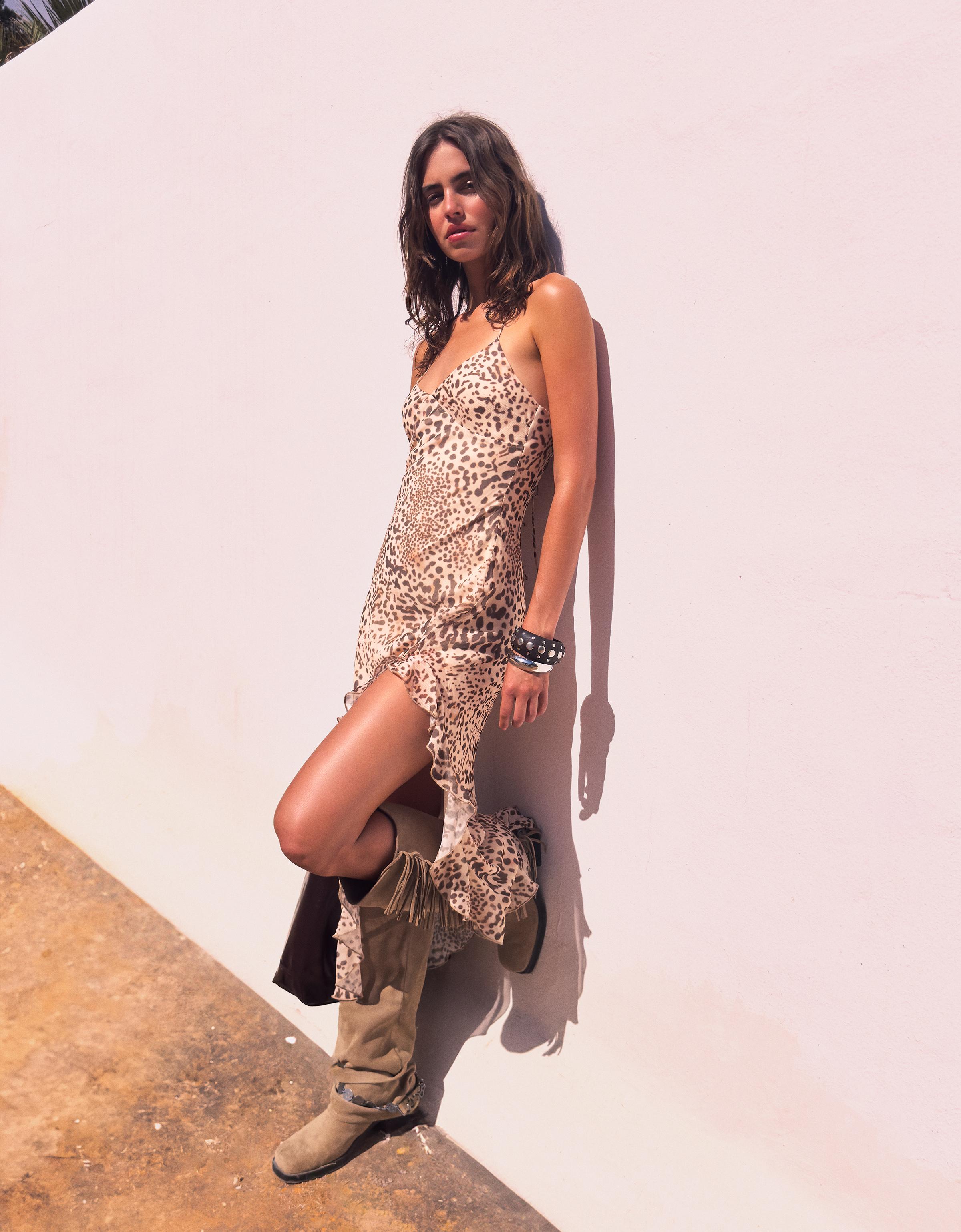 Bershka Midikleid Mit Animalprint Damen M Kombiniert