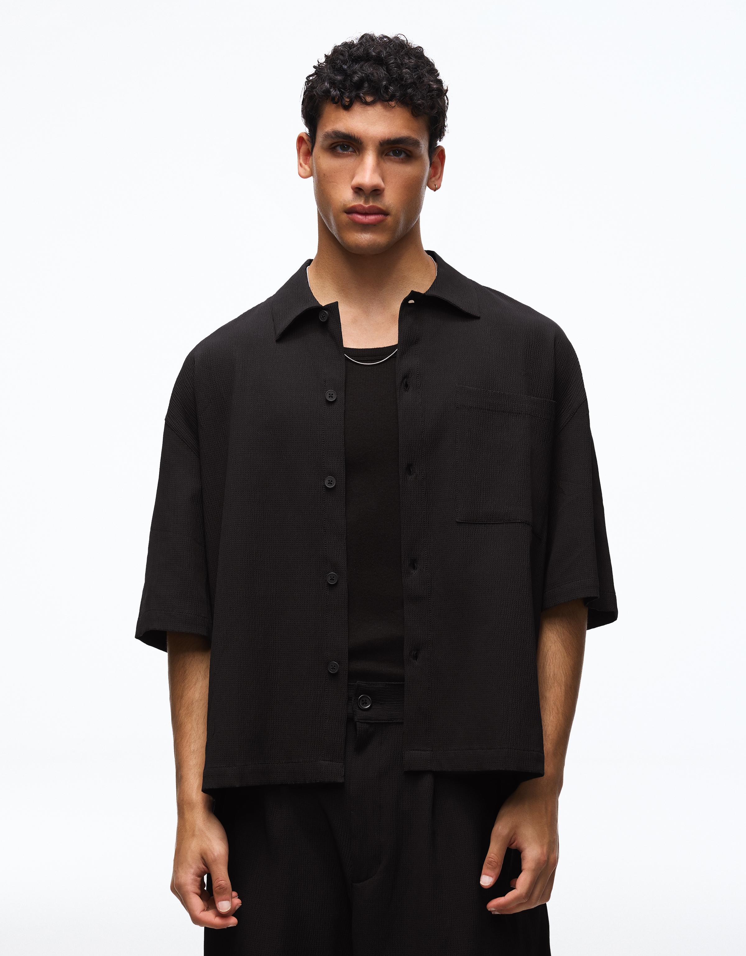 Pleated short sleeve boxy shirt — Black