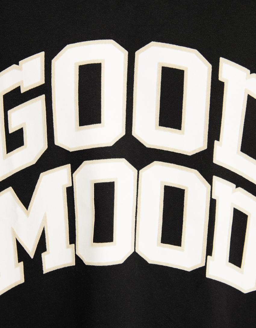 T-shirt manga curta boxy fit estampado-Preto-5