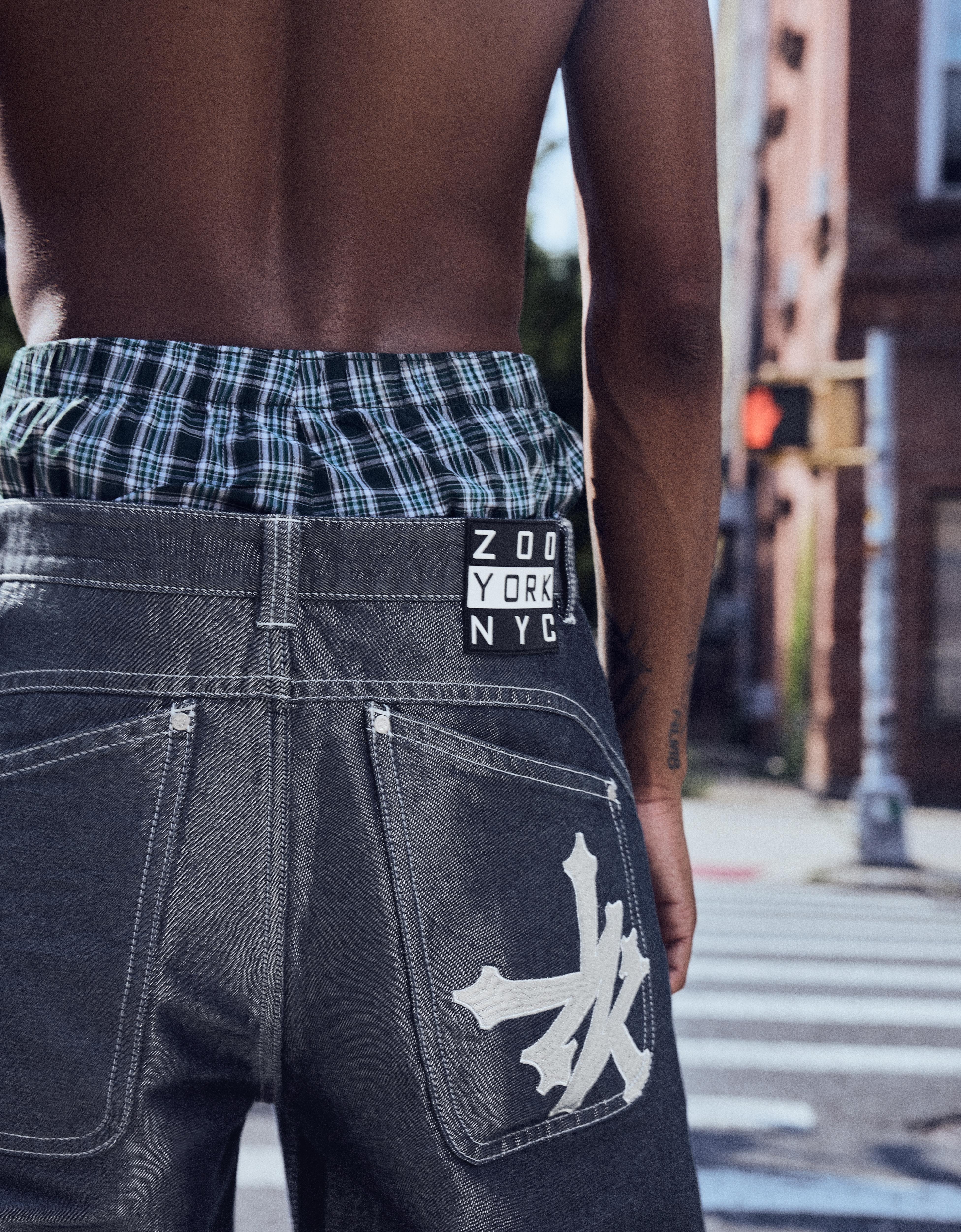 ZOO YORK X BERSHKA embroidered jeans — Grey