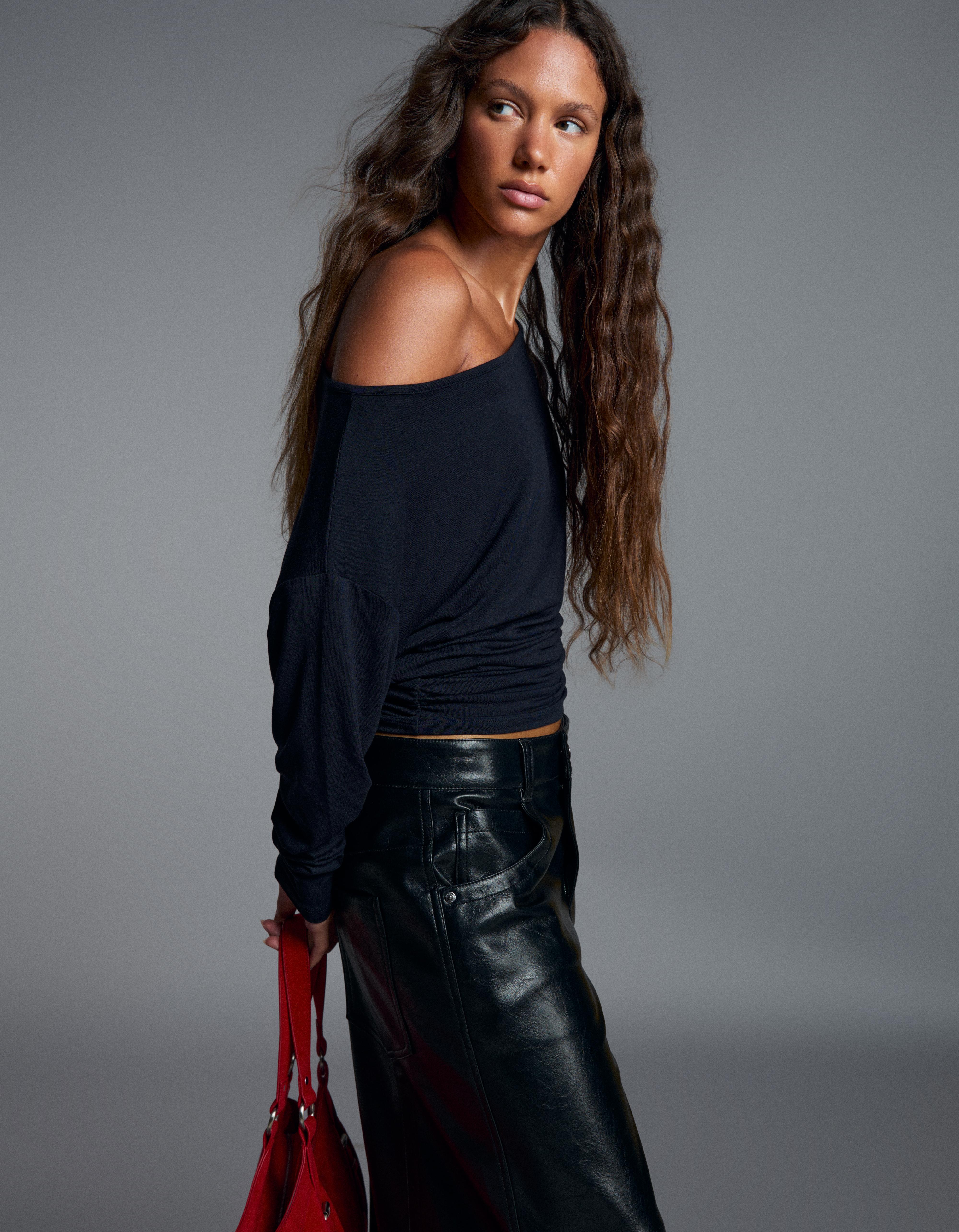 Asymmetric neck long-sleeved T-shirt — Blue