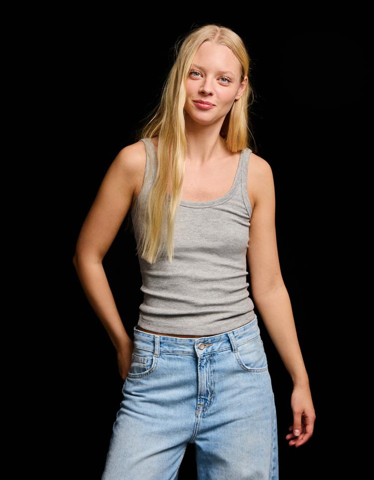 Rib askılı tişört