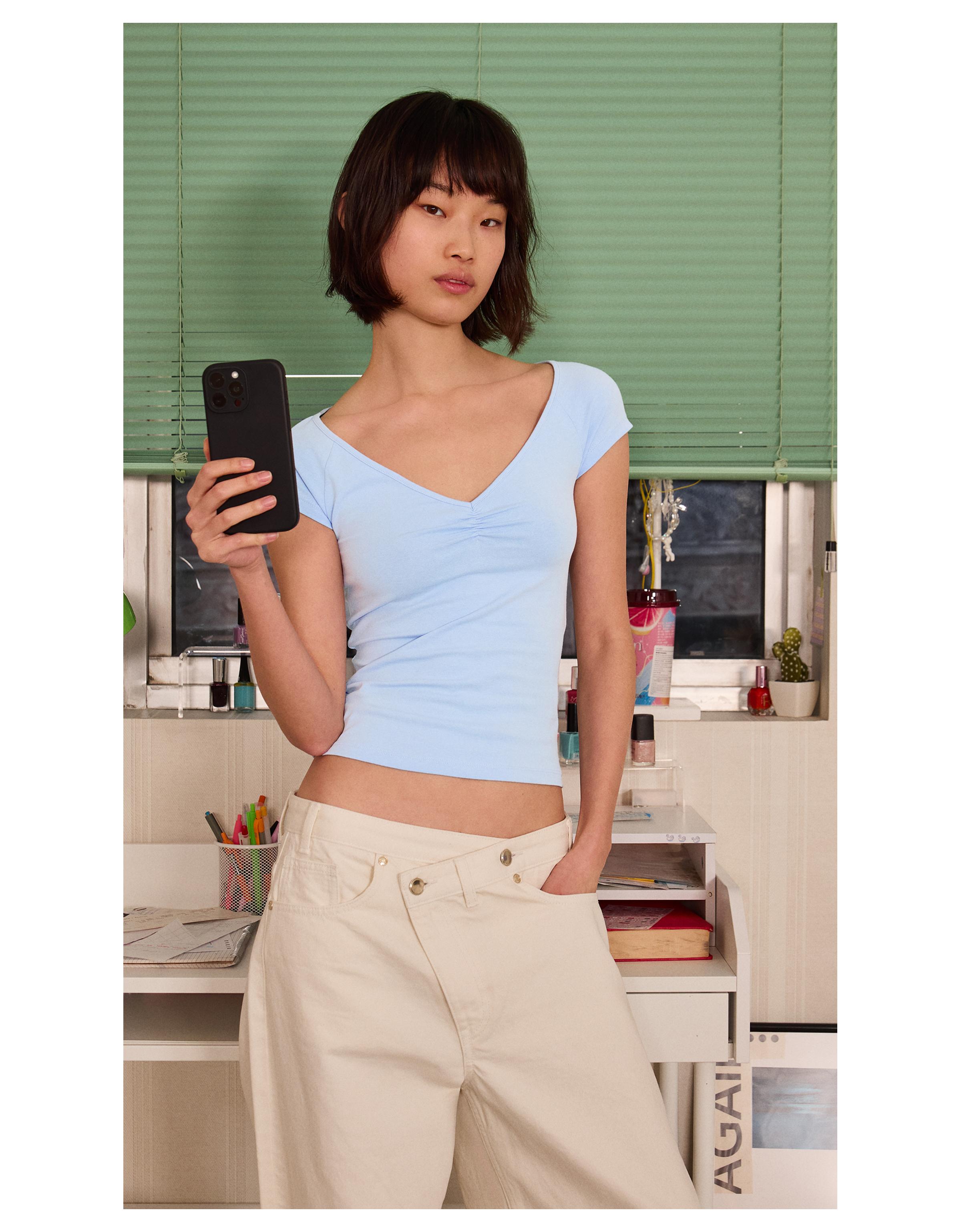 Short sleeve ruched T-shirt — Light blue
