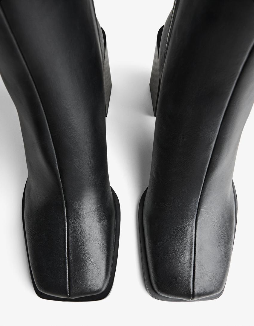 Bottines à talon bout carré-Noir
