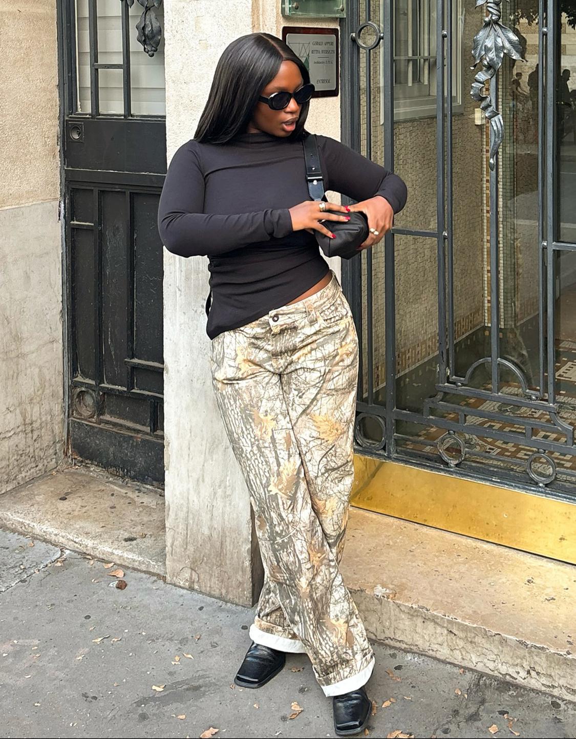 Long sleeve asymmetric T-shirt