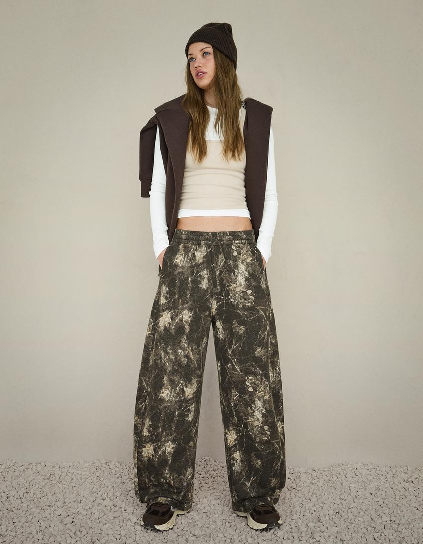 Plush barrel printed trousers-Dark grey