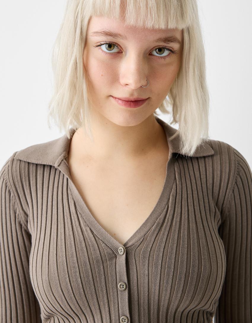 كارديغان بياقة بولو وأزرار وجانب بزمة-رملي-2