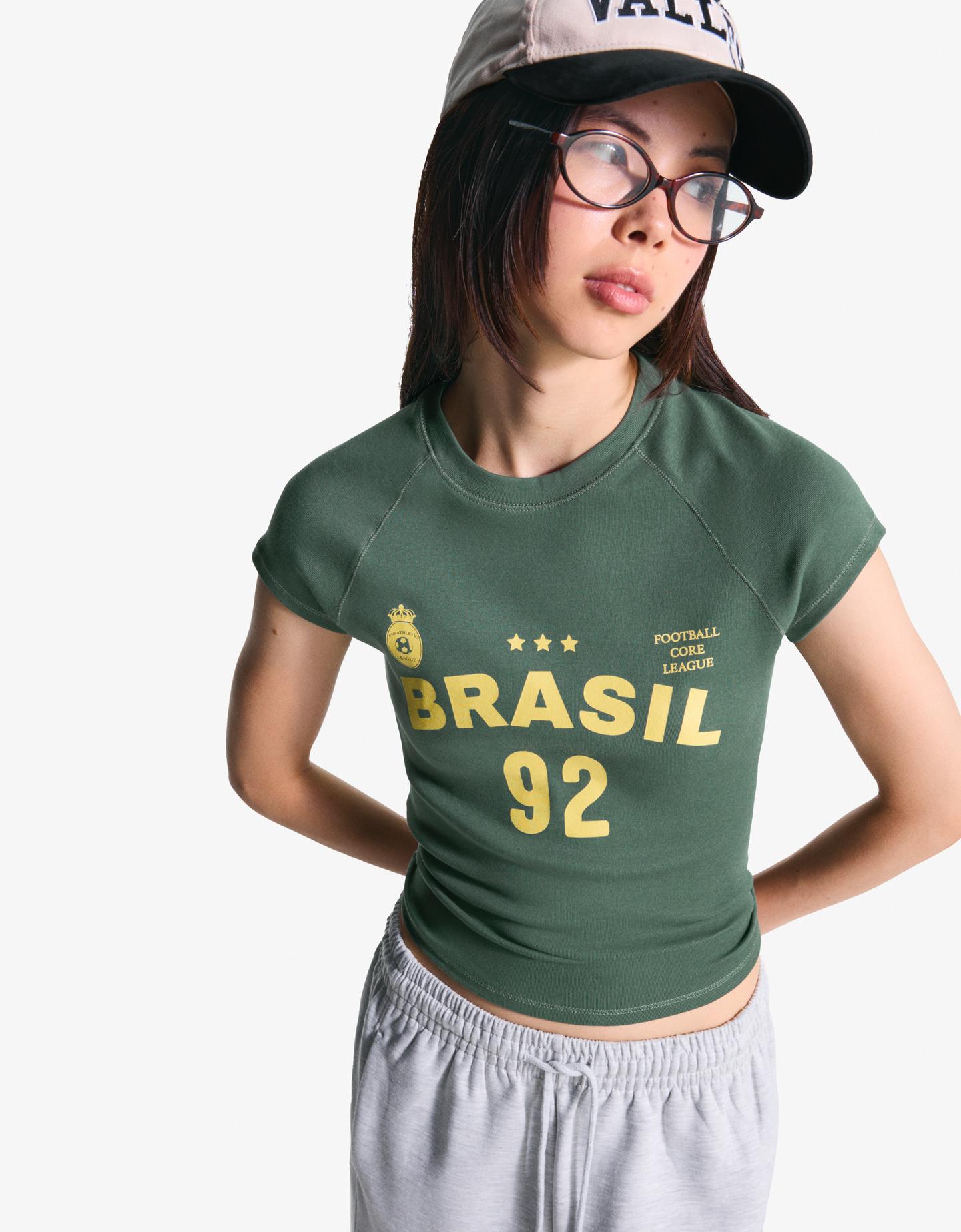 Bershka koszulka z krótkim rękawem i nadrukiem zielony