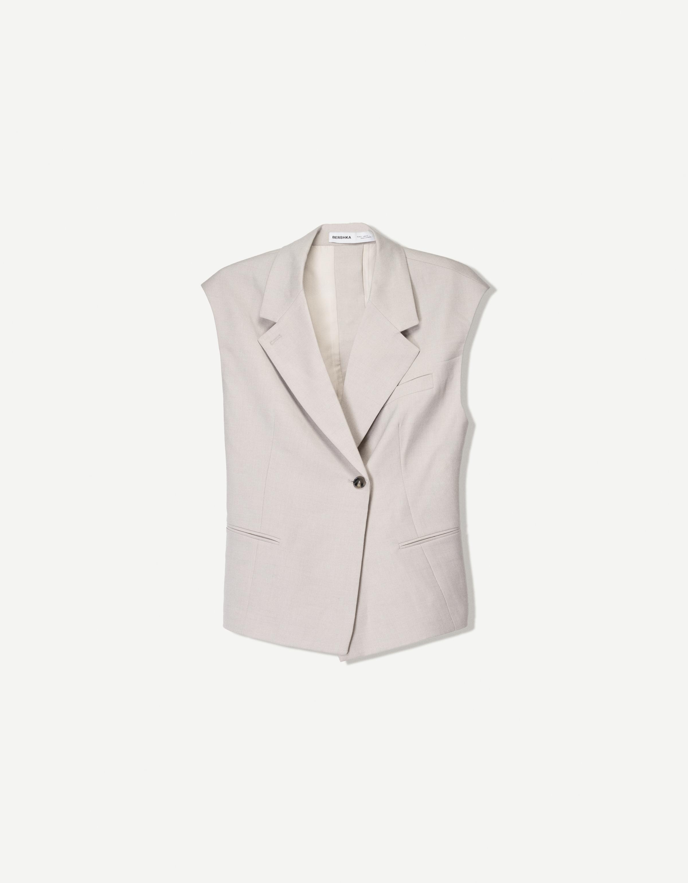 【BERSHKA】Waistcoat ベスト Bershka tailored boxy waistcoat co-ord in ecru | ASOS