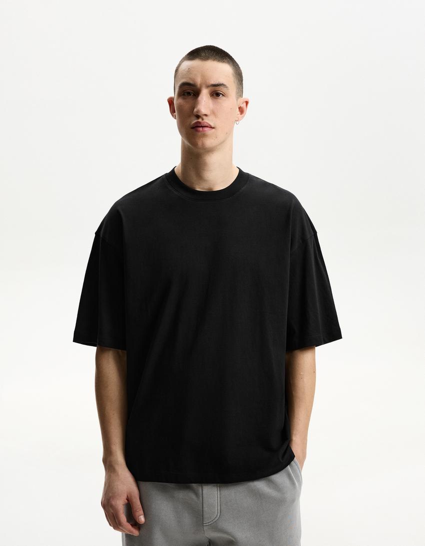 Kamiseta mahuka-motza, oversize-Beltza