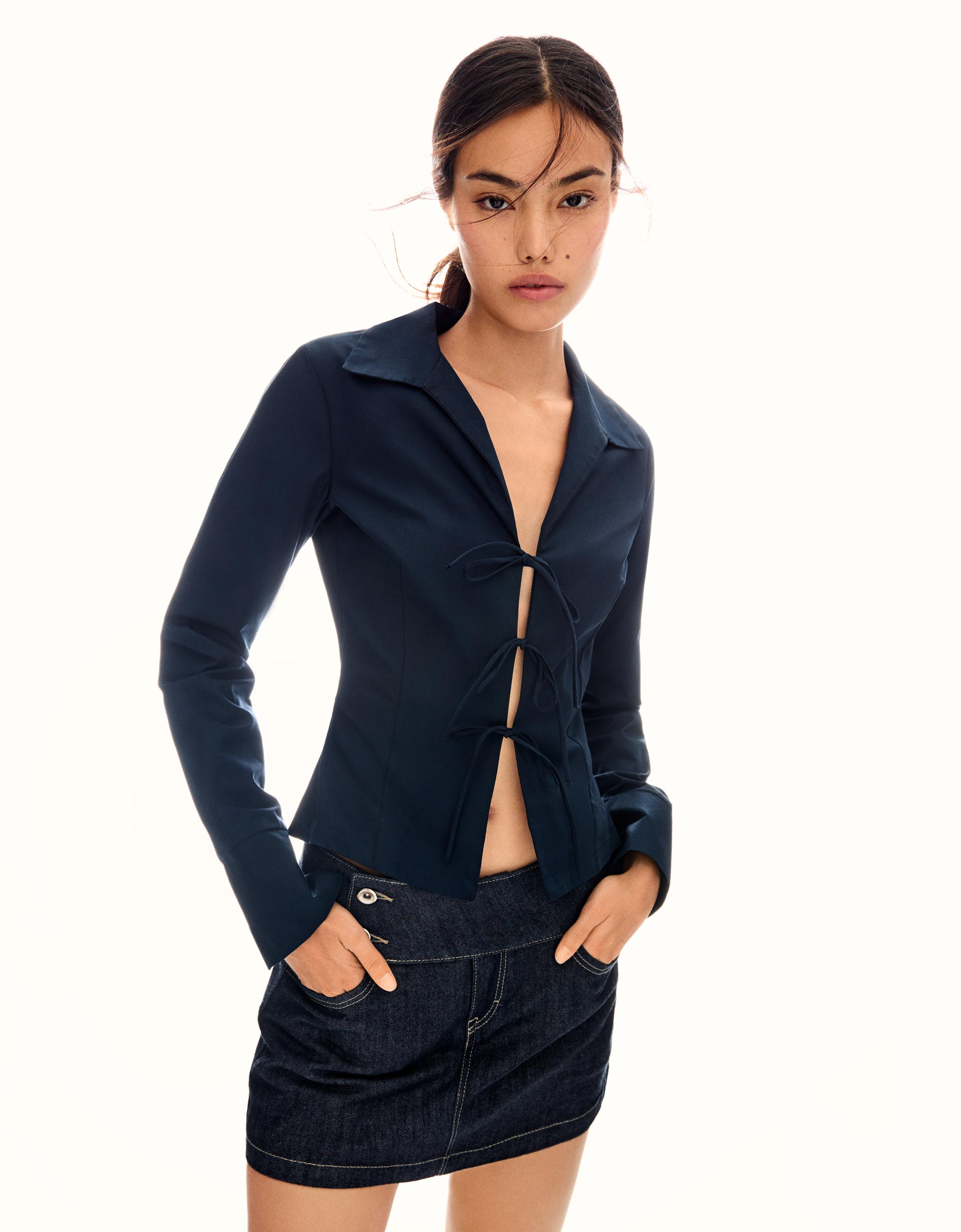 Bershka Figurbetonte Bluse Mit Schnürung Damen Xs Blau
