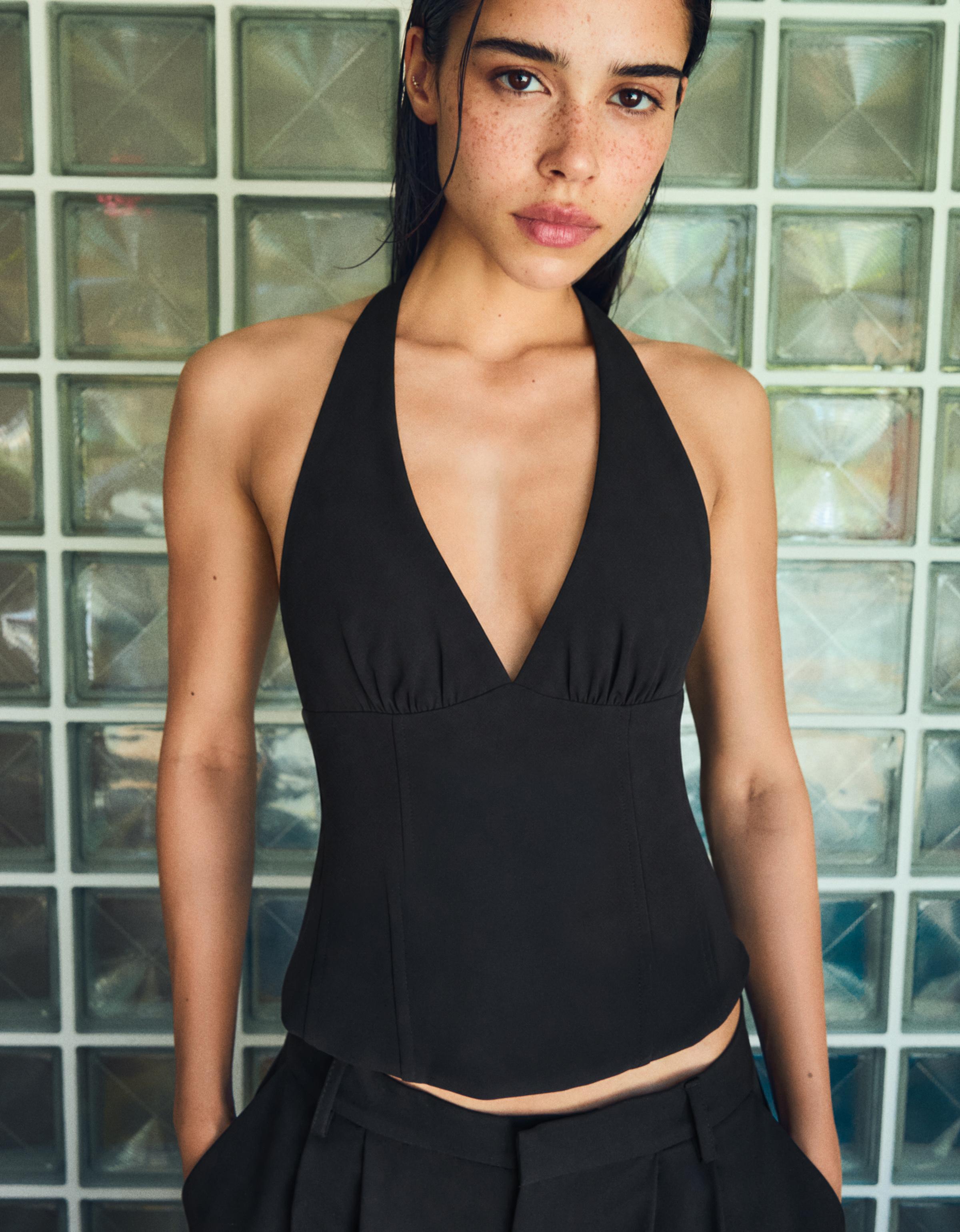 Bershka Top Halter Estructurado Mujer Negro