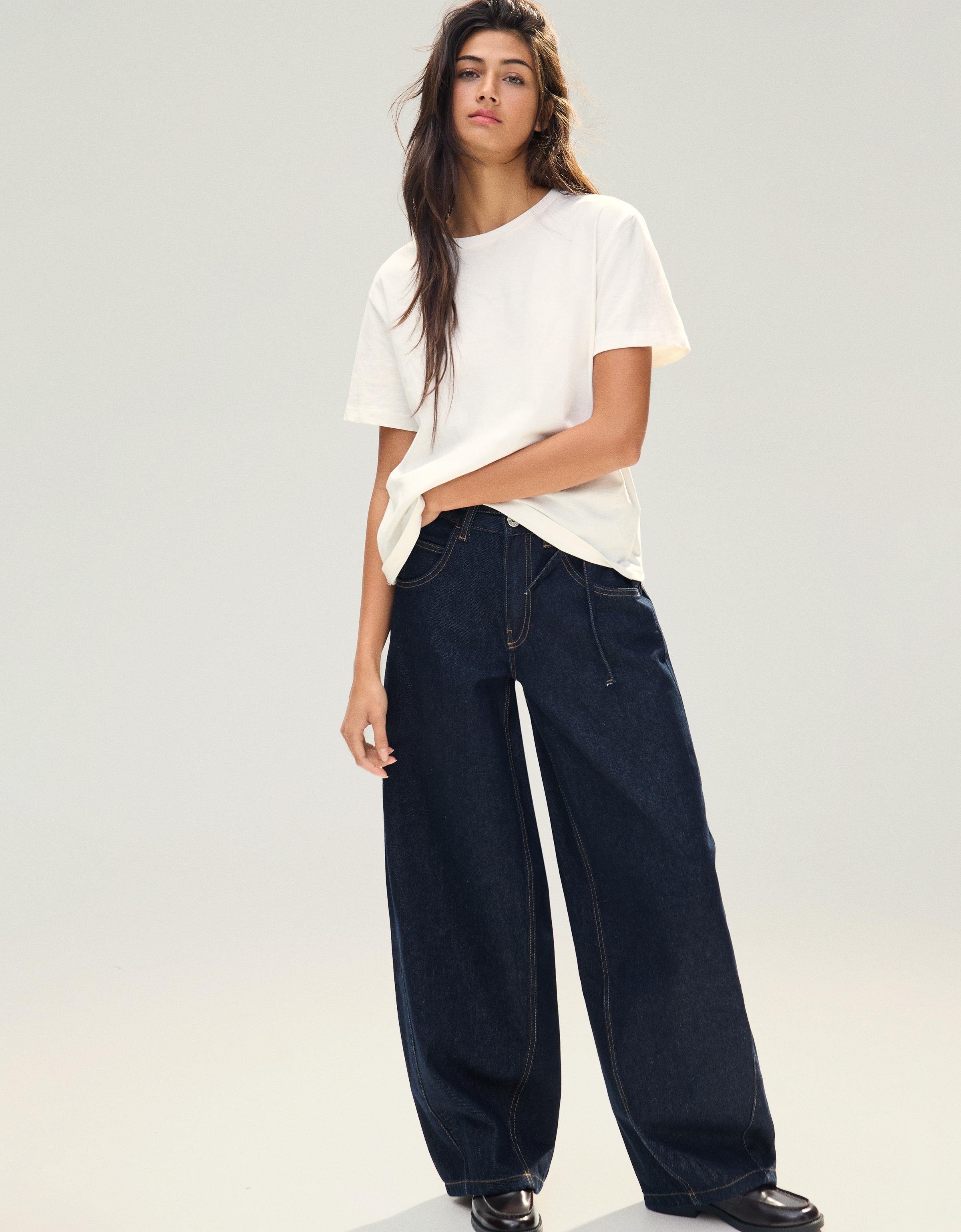 Thumbnail - Bershka Basic-T-Shirt Mit Kurzen Ärmeln Damen Xl Grbrochenes Weiss