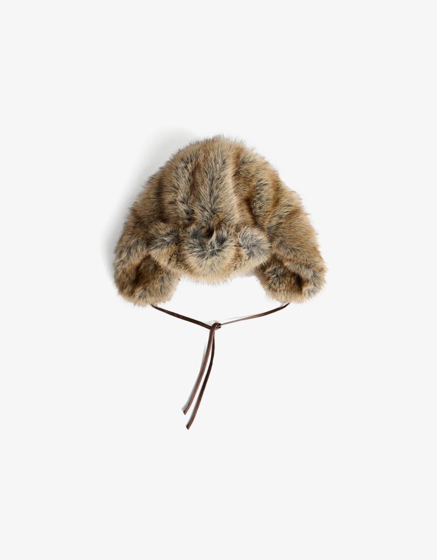 Faux fur beanie-Beige