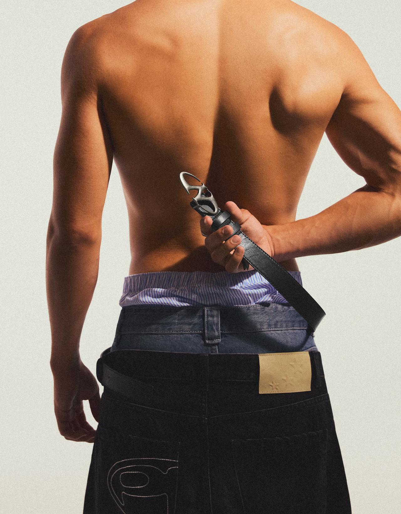 Plate belt — Black
