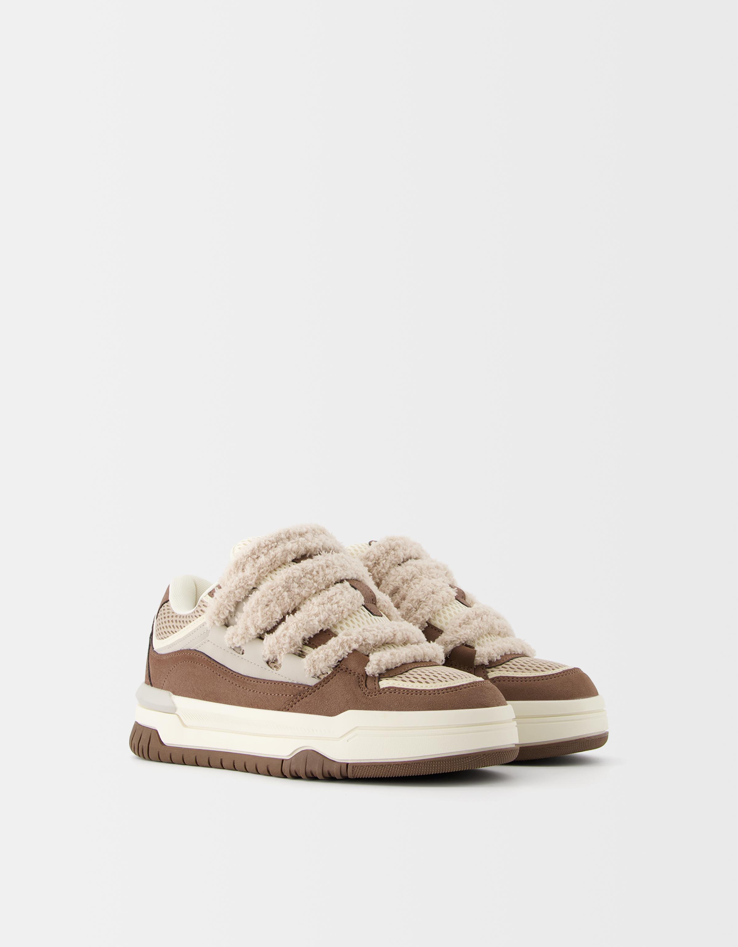 Bershka sneakers online