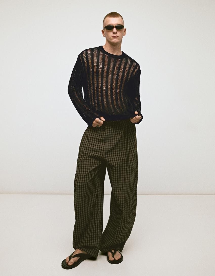 Pull en maille ajourée-Noir