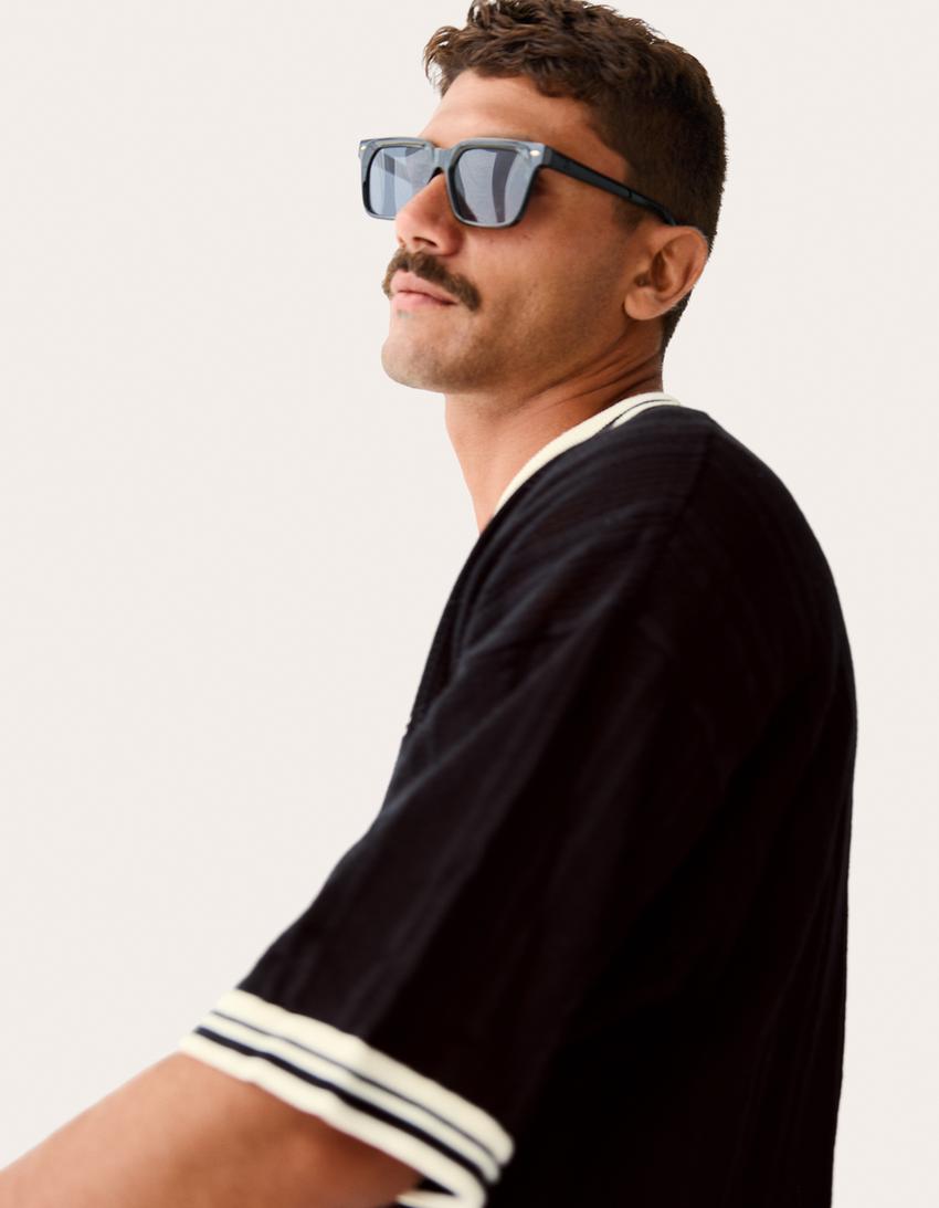 V-neck retro sport T-shirt-Black