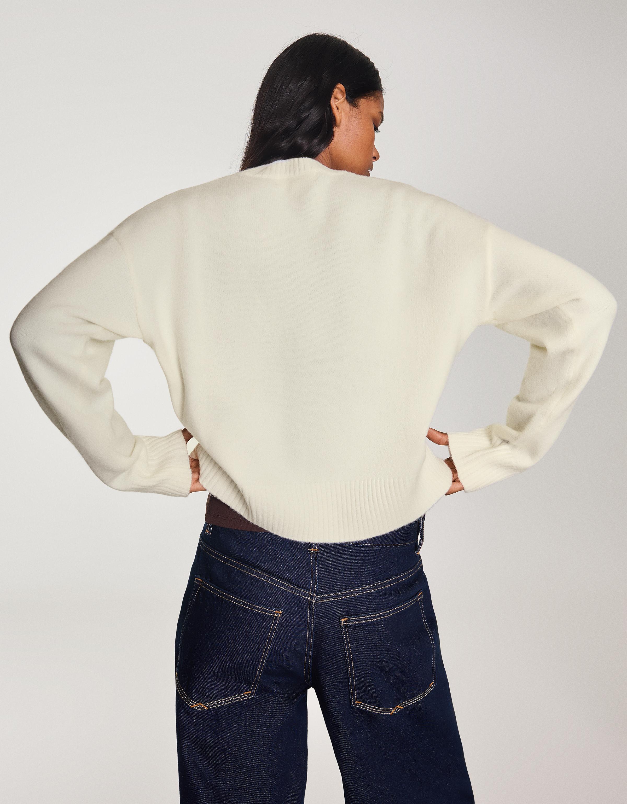 Round neck jumper — Cream