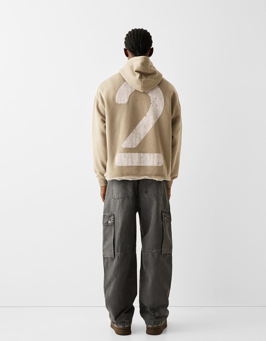 Cropped hoodie with a faded-effect print-Camel