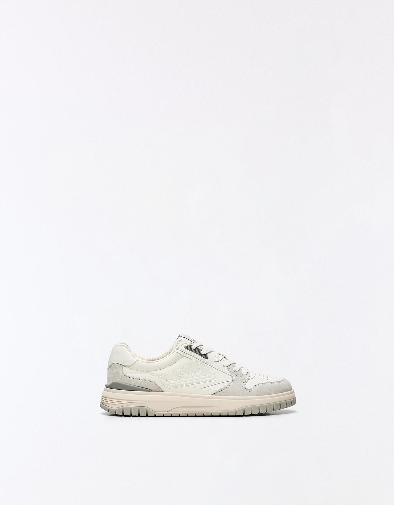 Panelled casual trainers — WHITE