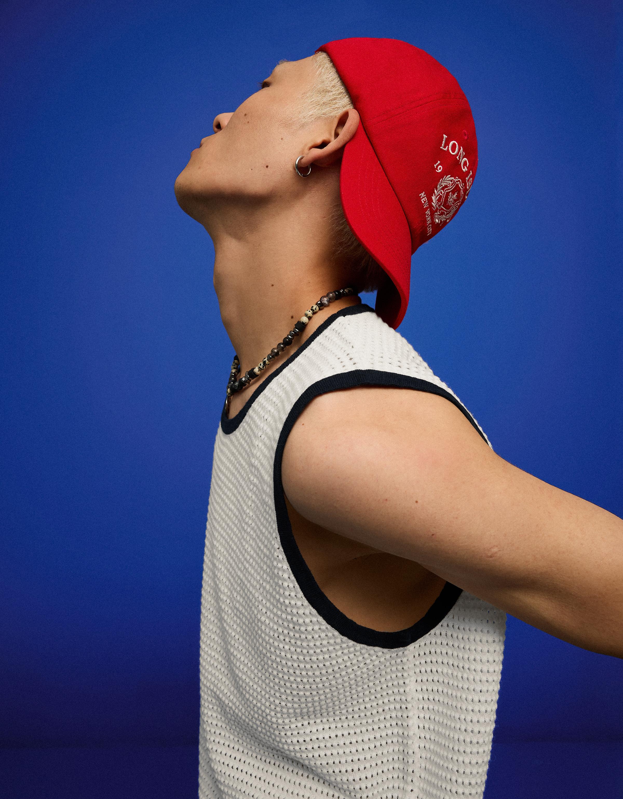 Embroidered cap — Maroon