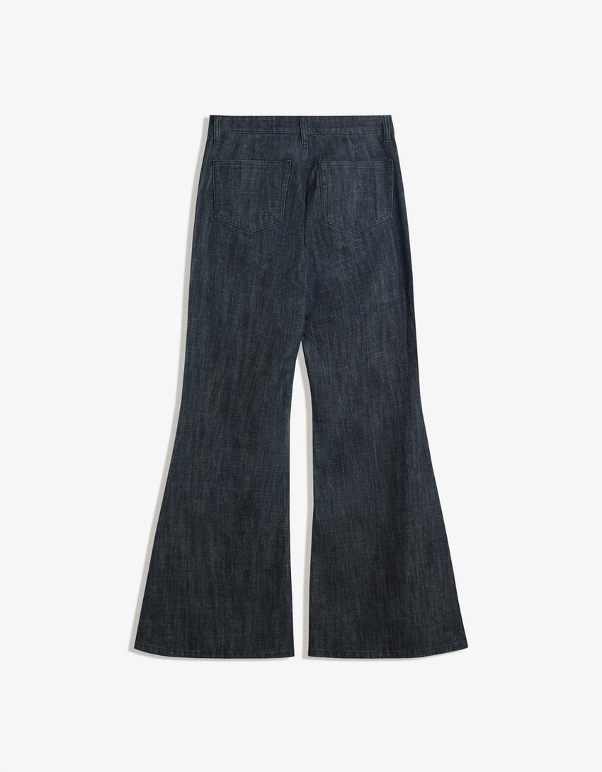 Utsvängda komfortjeans med fickor-Marin-5