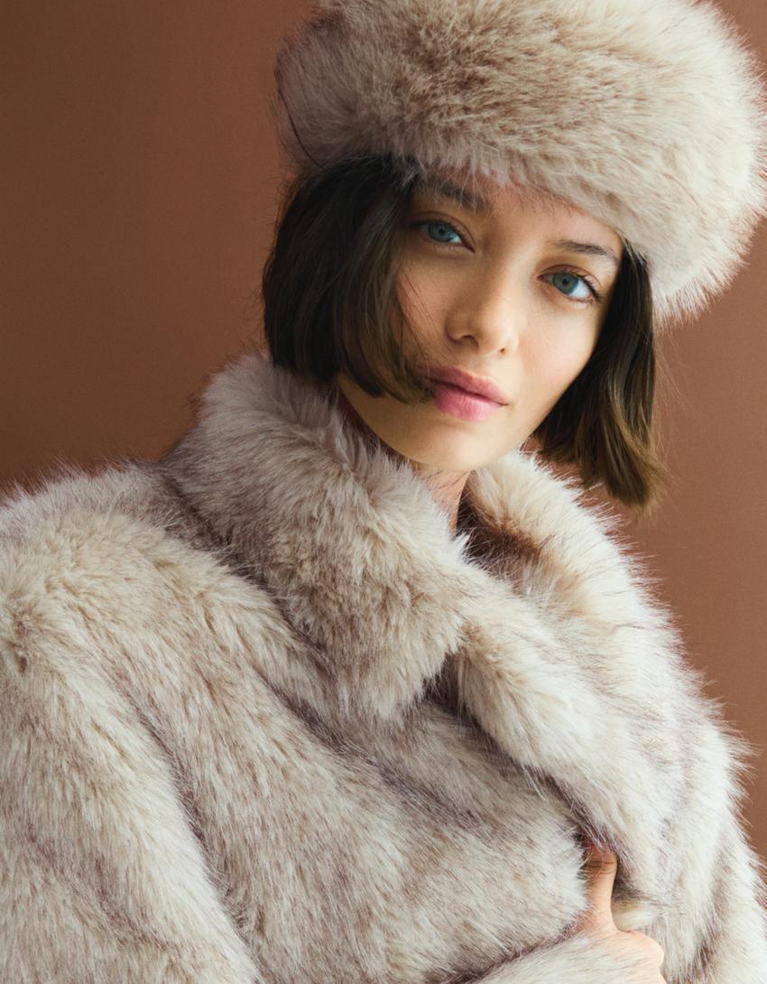 Faux fur hat-Cream
