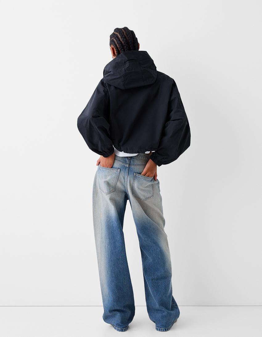 Blusão técnico leve capuz-Preto-1