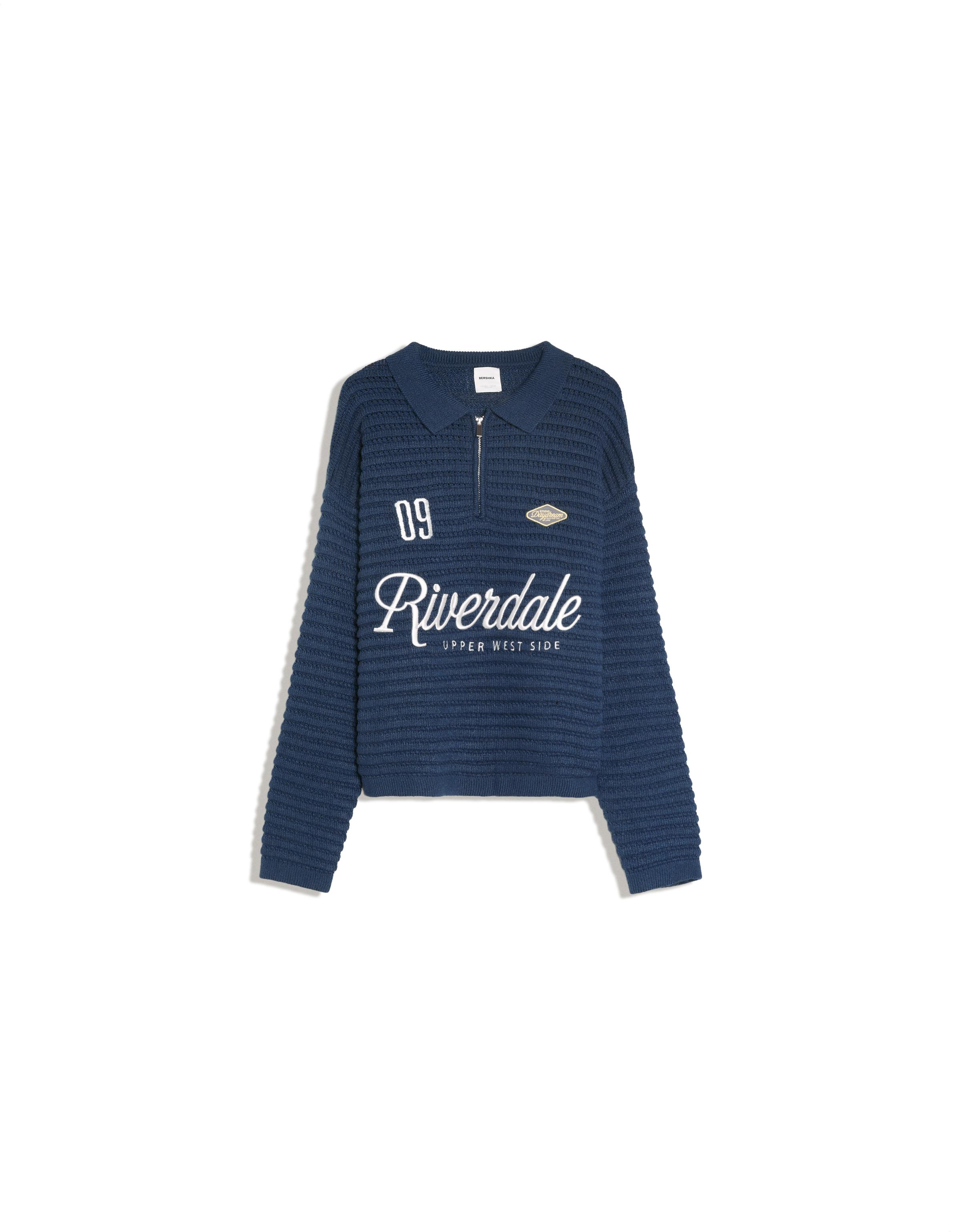 Bershka Polo yaka baskılı kazak