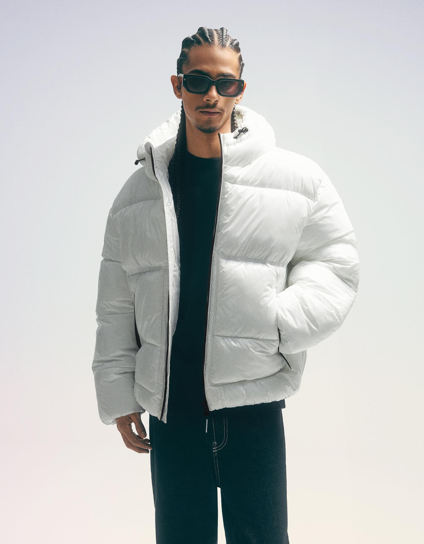 Bershka pikowana kurtka z kapturem biały