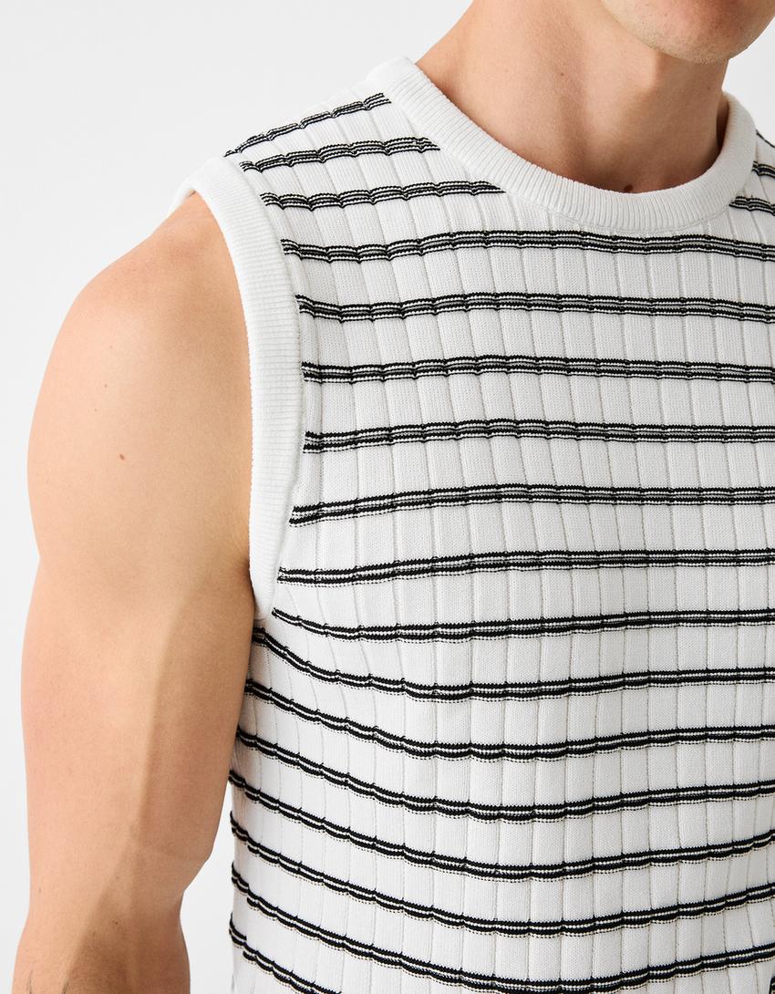 جاكيت فيست محاك ومخطط-أبيض-5