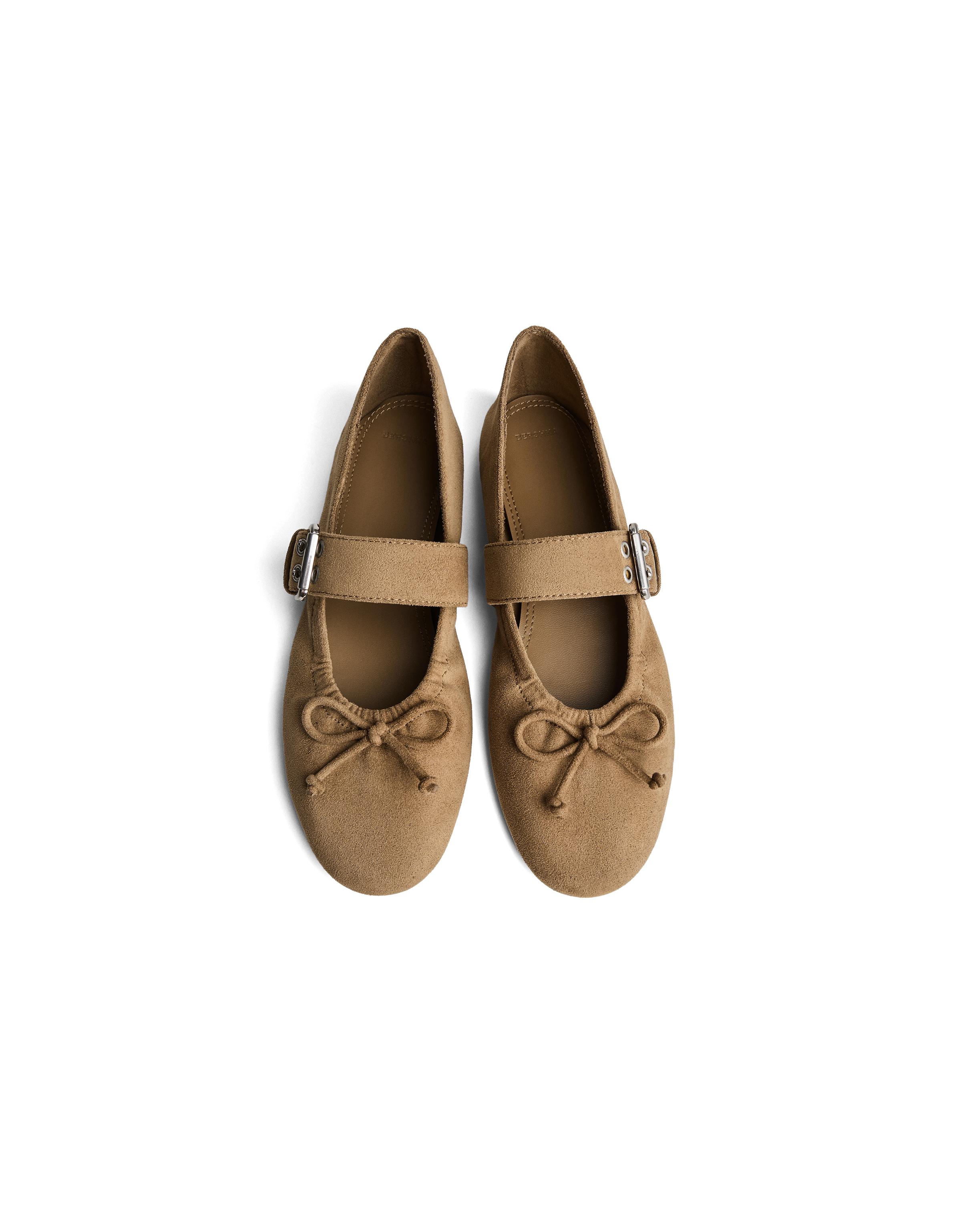 BUCKLED BALLERINAS — Tan