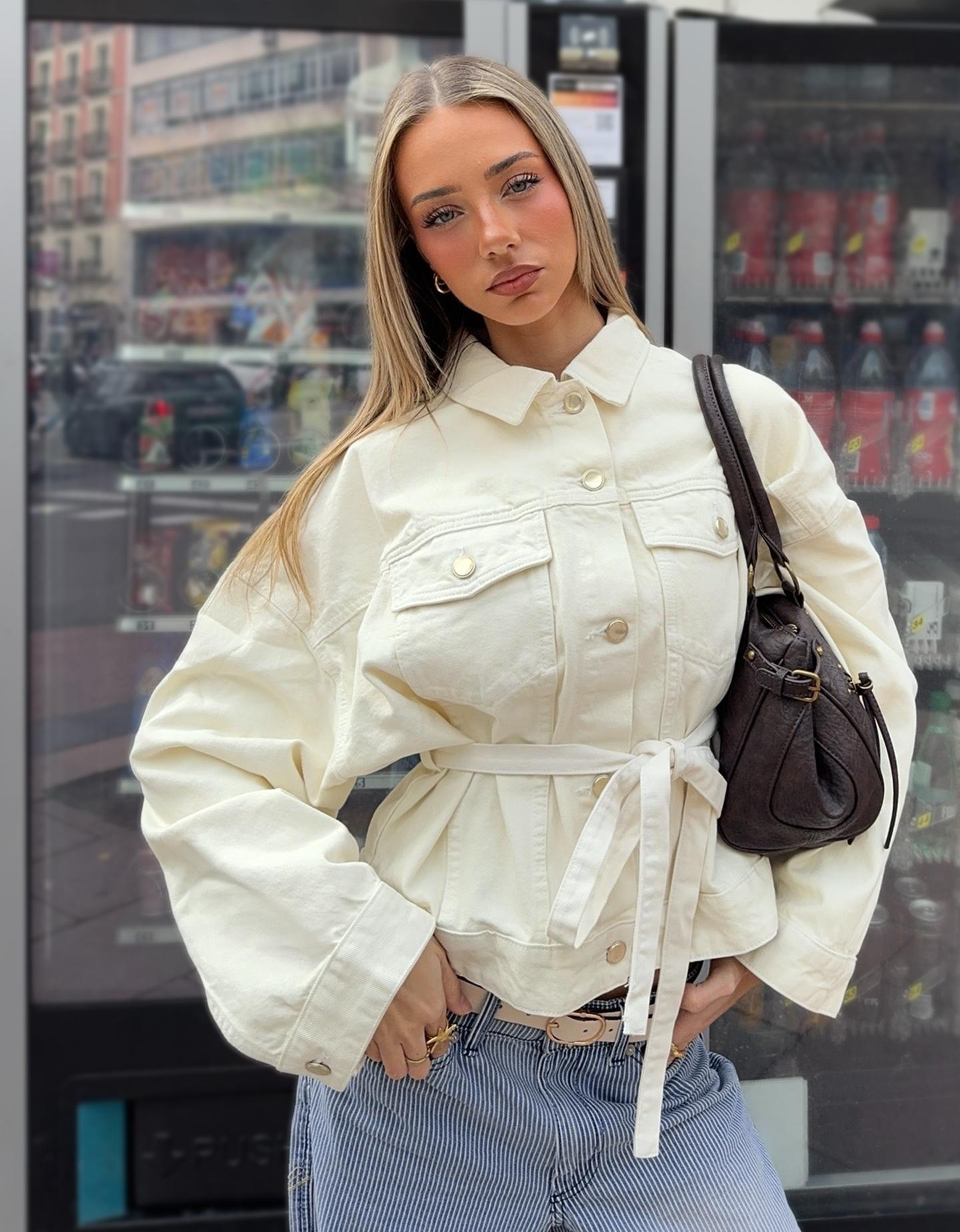 Bershka kurtka jeansowa oversize kremowy