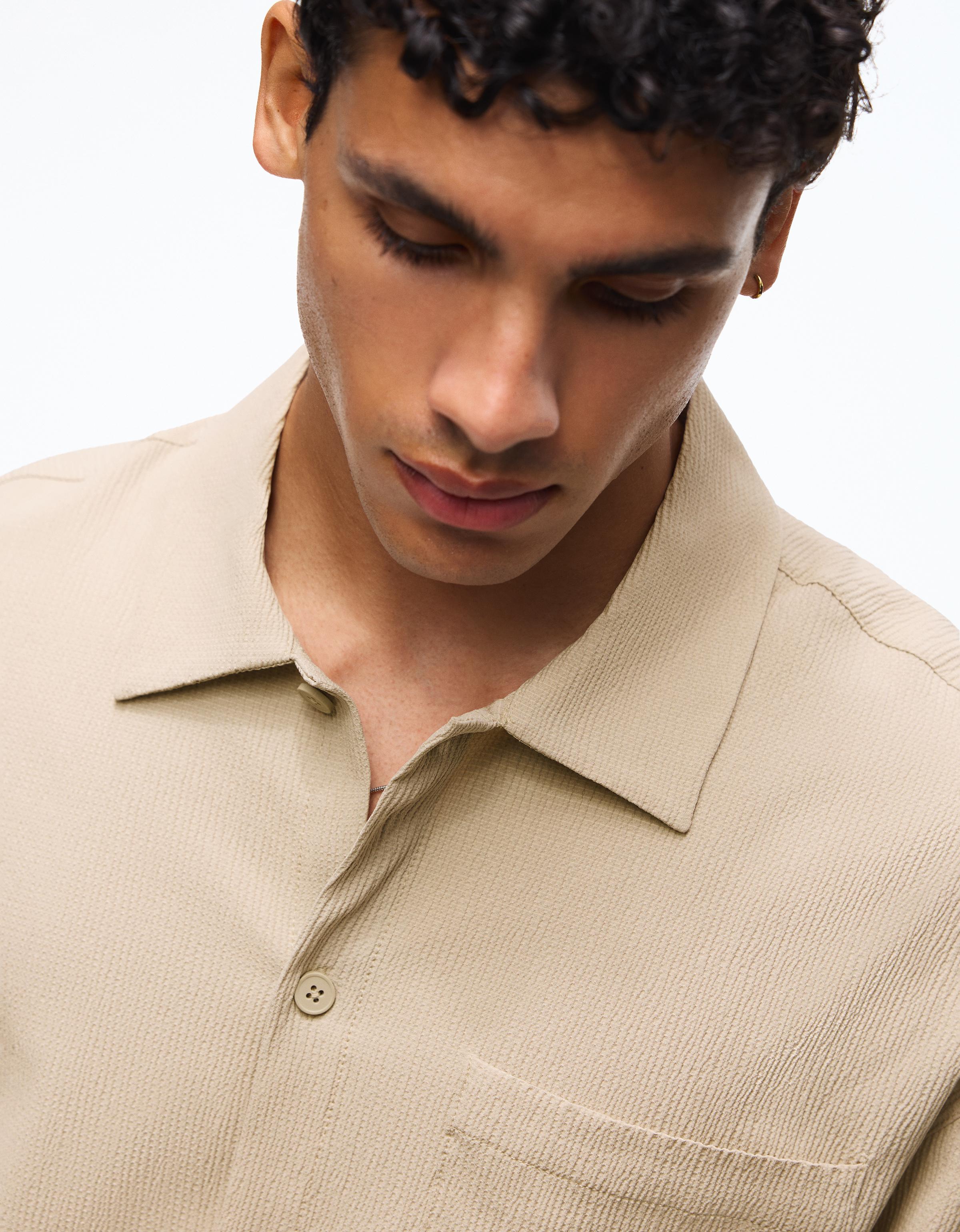Pleated short sleeve boxy shirt — Sand