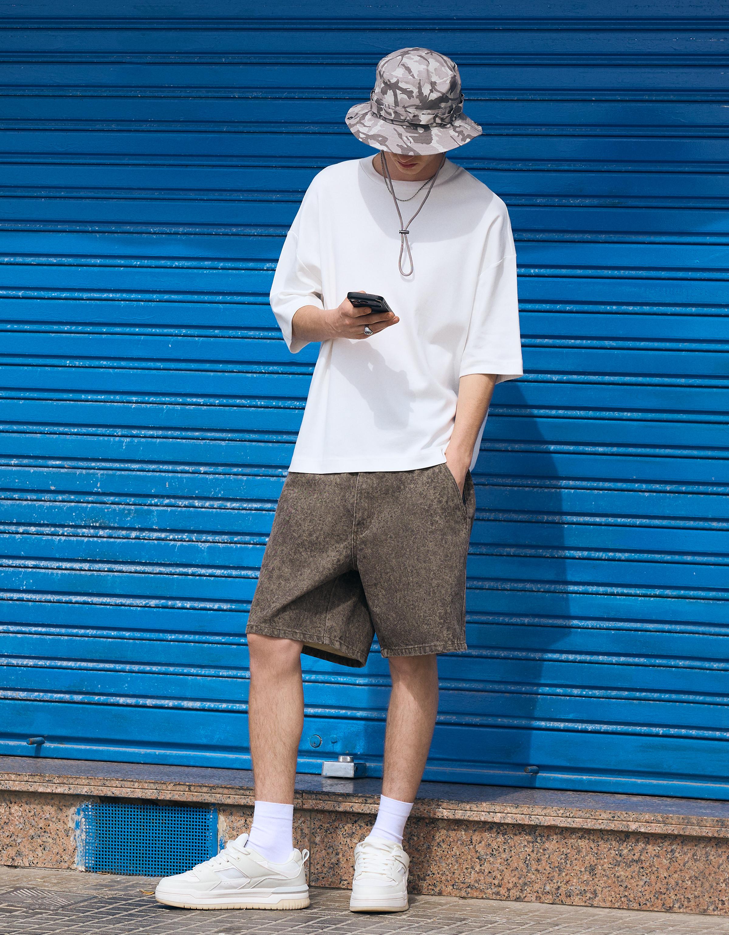 Baggy fit baskılı bermuda - Görsel 9