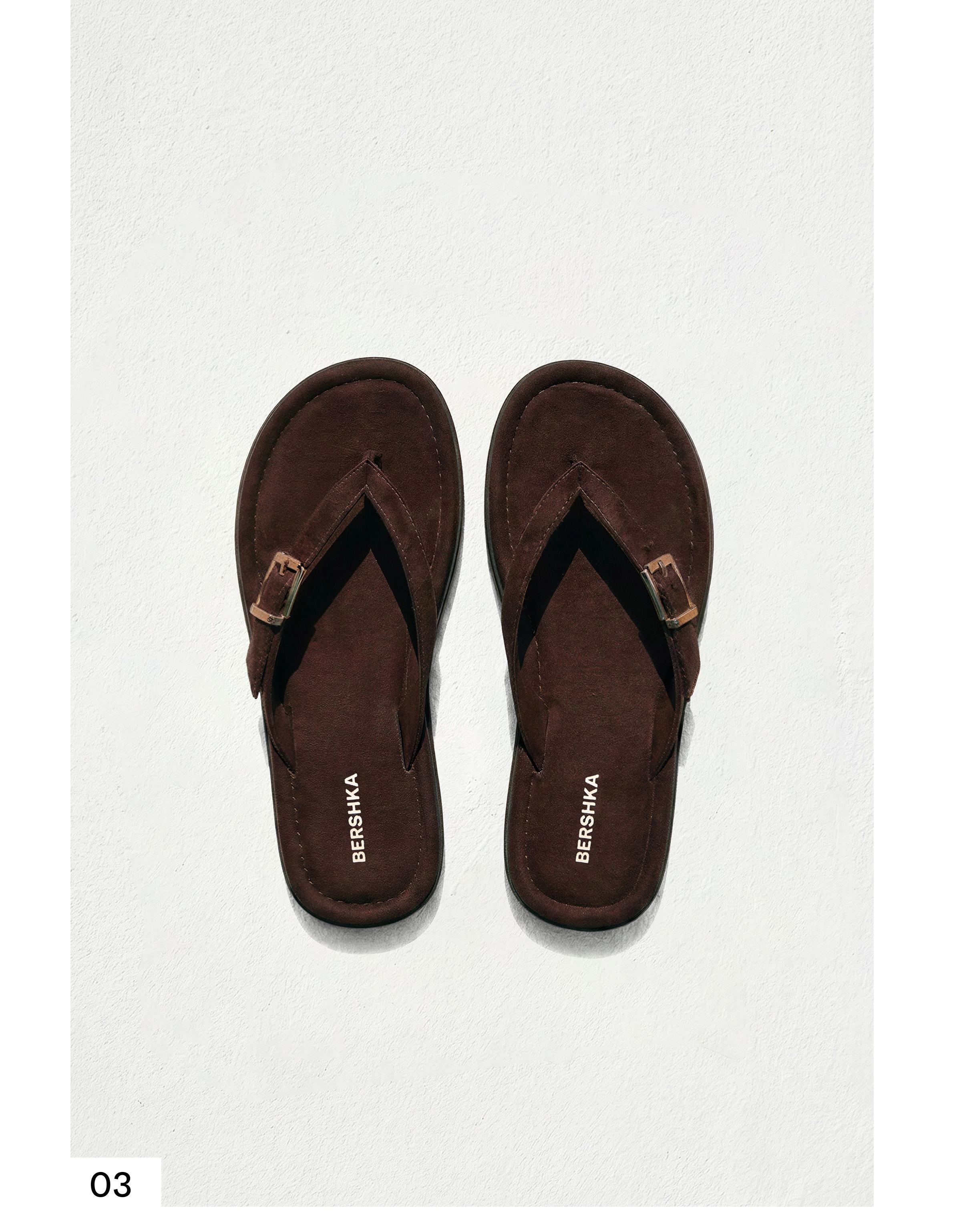 Flat thong sandals with buckle — Brown