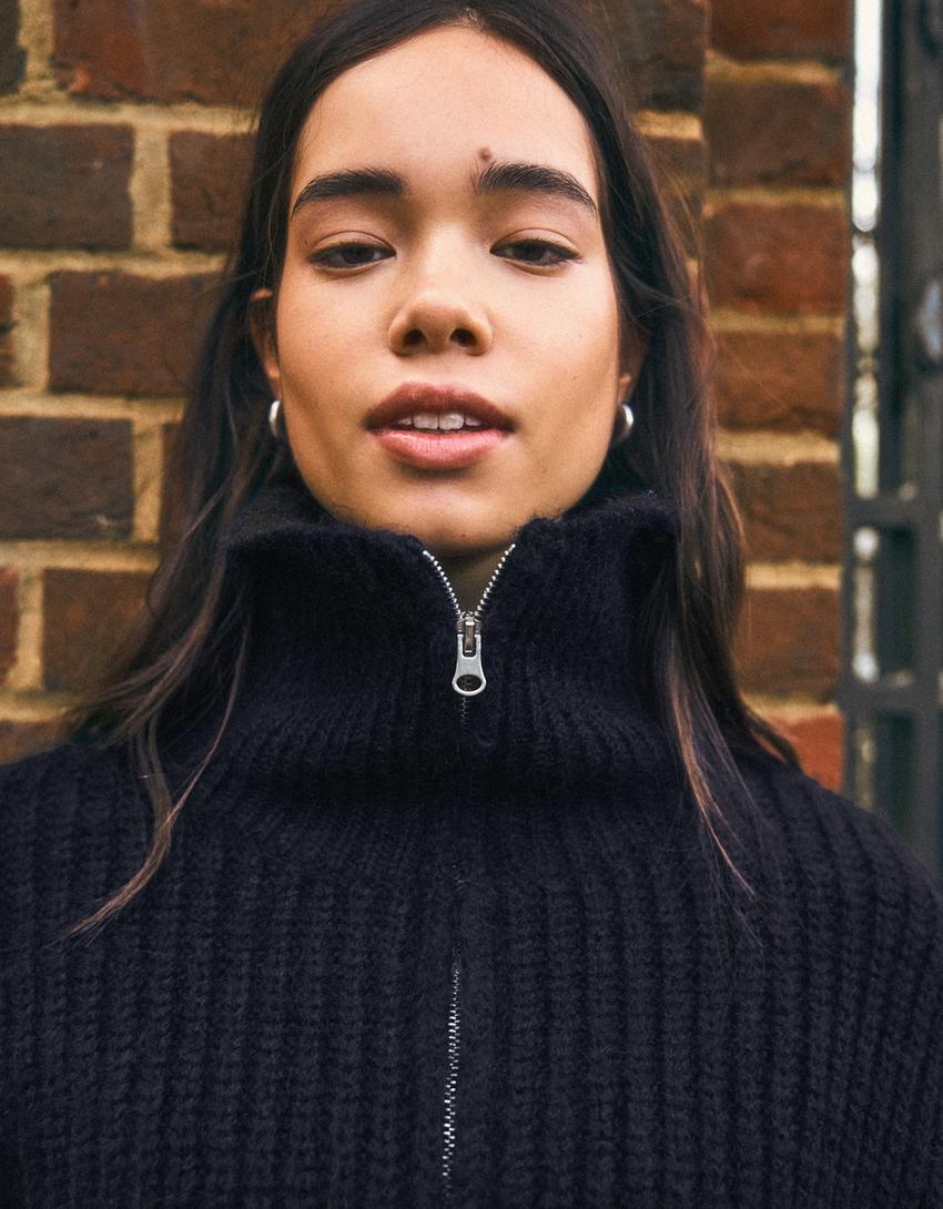 Cardigan gola alta com fecho de correr-Azul