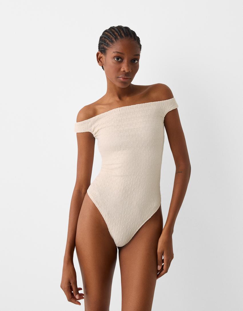 بودي بياقة باردو وملمس بارز-أبيض مطفي-4