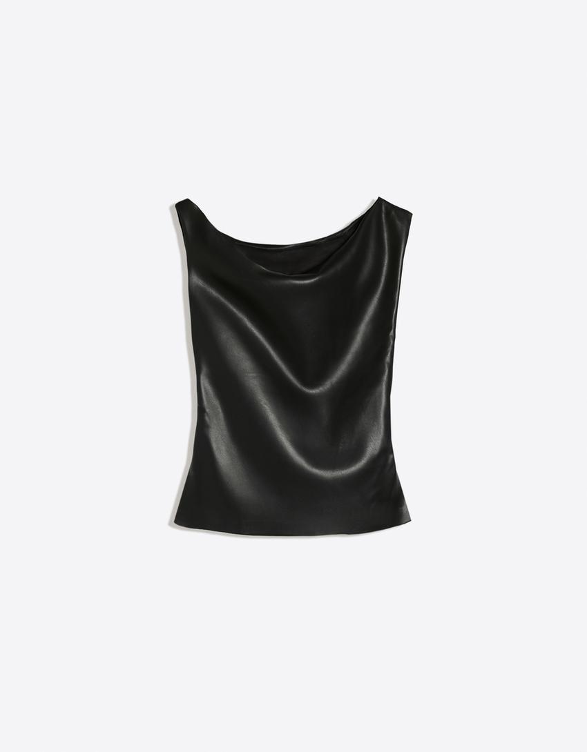Top assimétrico de poliuretano-Preto