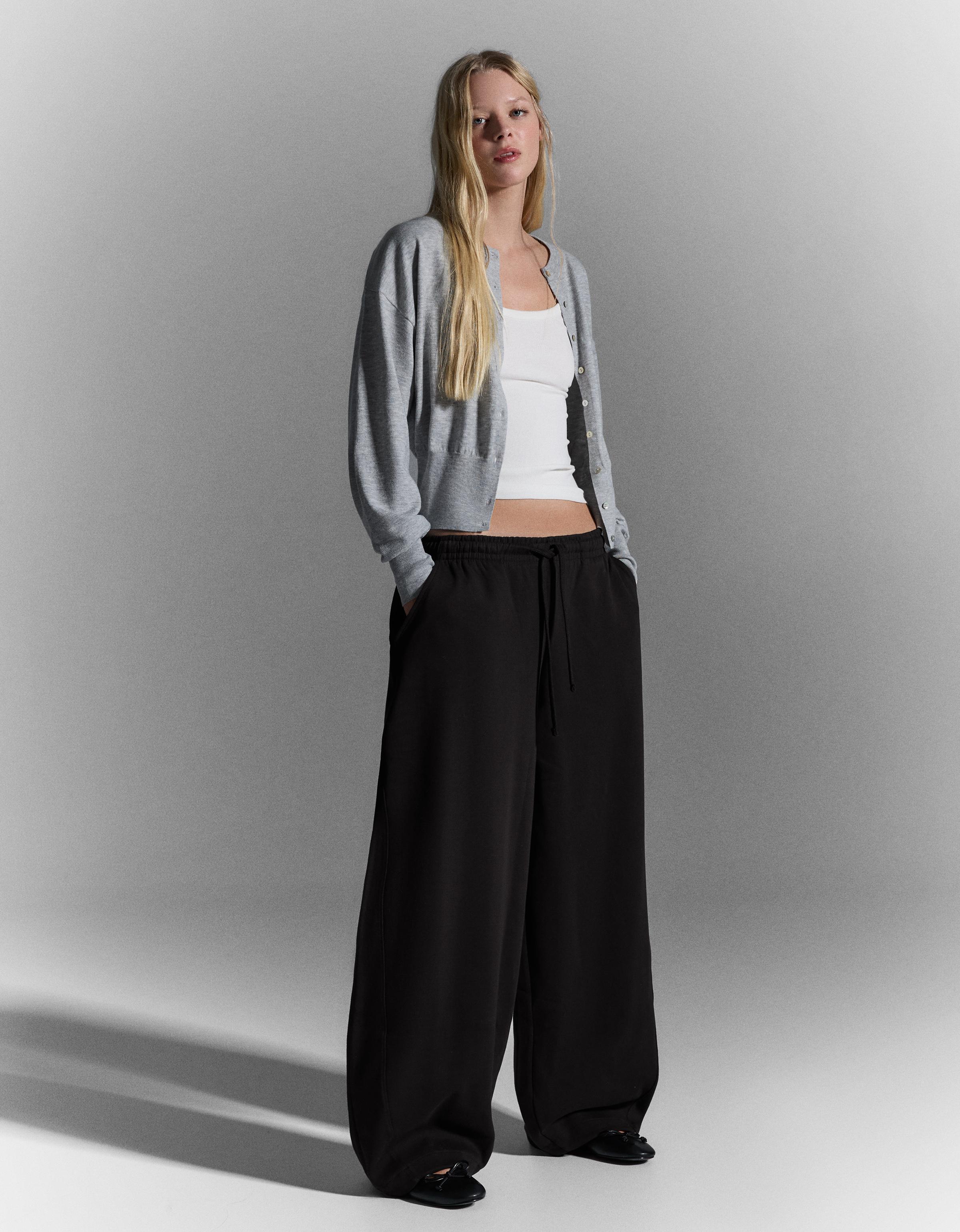 Barrel plush trousers with stoppers — Black