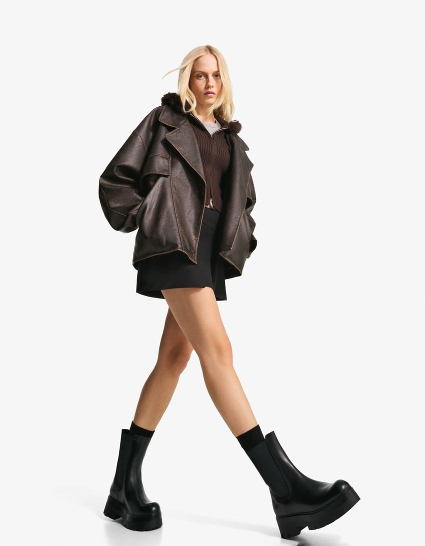 Ankle boots with elastic detail-BLACK