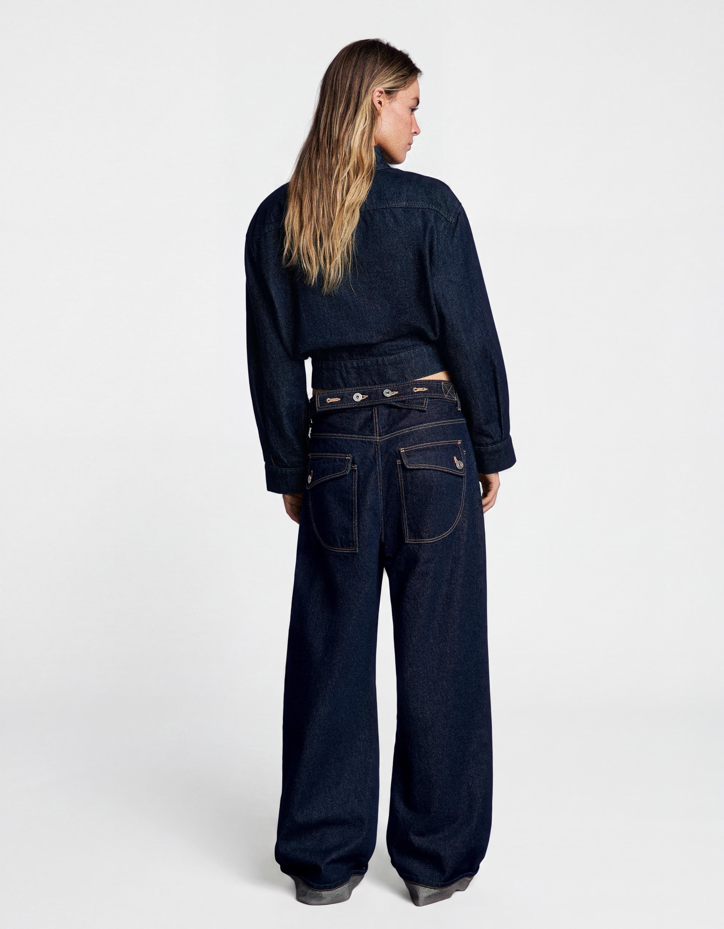 Ripped balloon fit jeans with back buckle — Navy